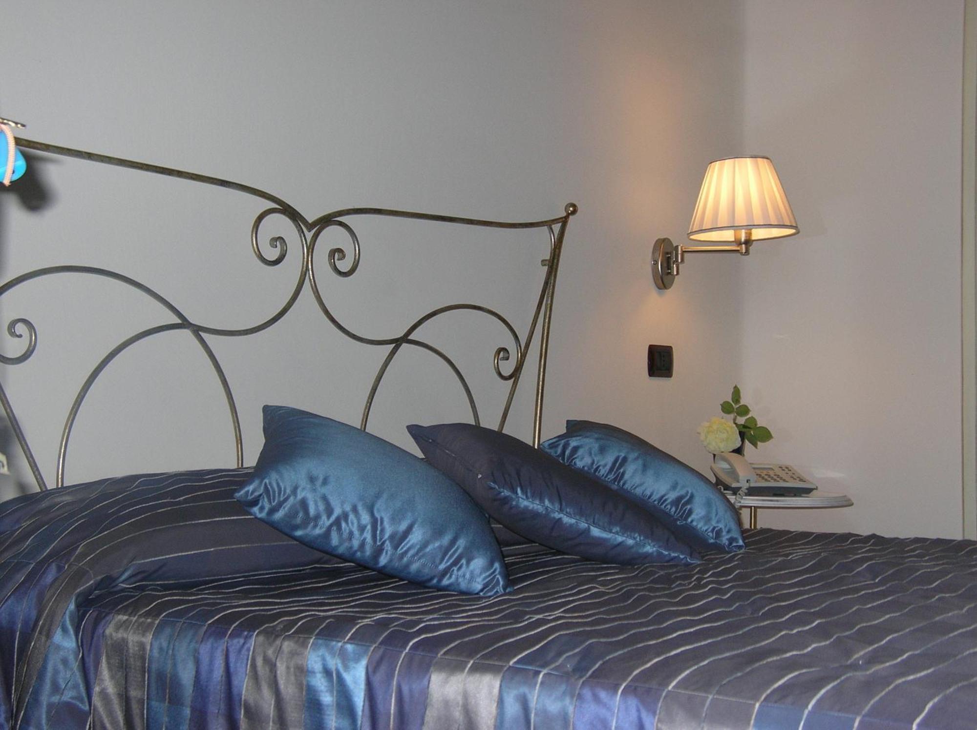 Tenuta Le Terre 1927 Guest House ซาน เตโอโดโร ภายนอก รูปภาพ